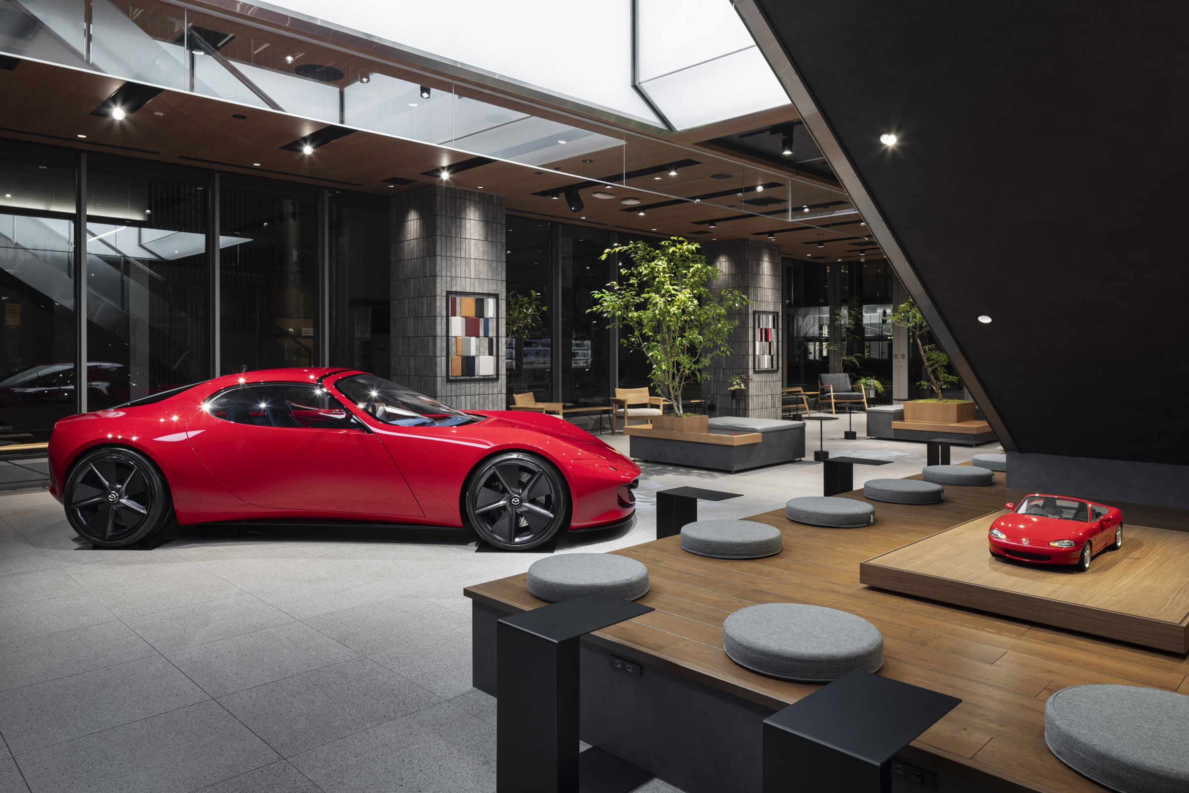 MAZDA TRANS AOYAMA6